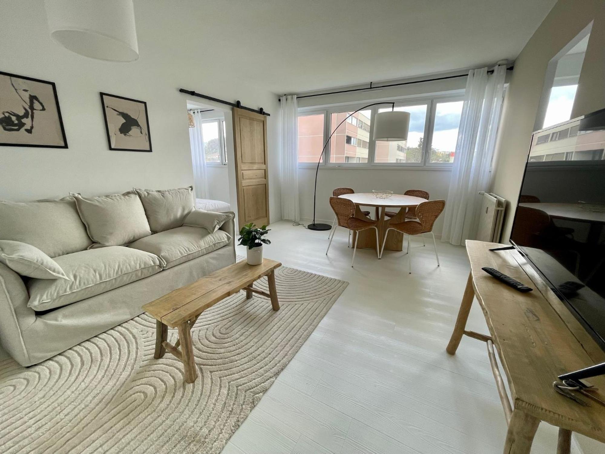 Au Coeur De La Ponetie Apartment Aurillac Luaran gambar
